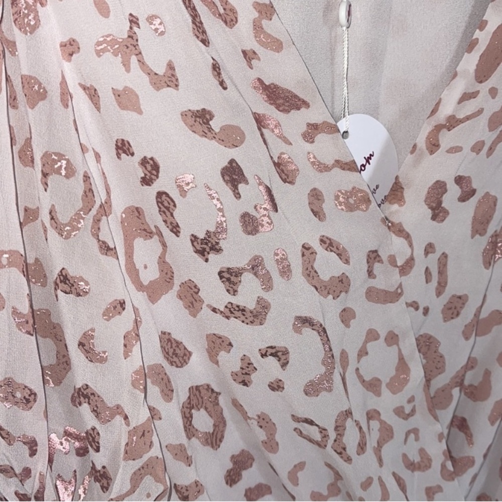 SPOTLIGHT SPECTACLE LEOPARD BODYSUIT IN BLUSH - Picture 6 of 9